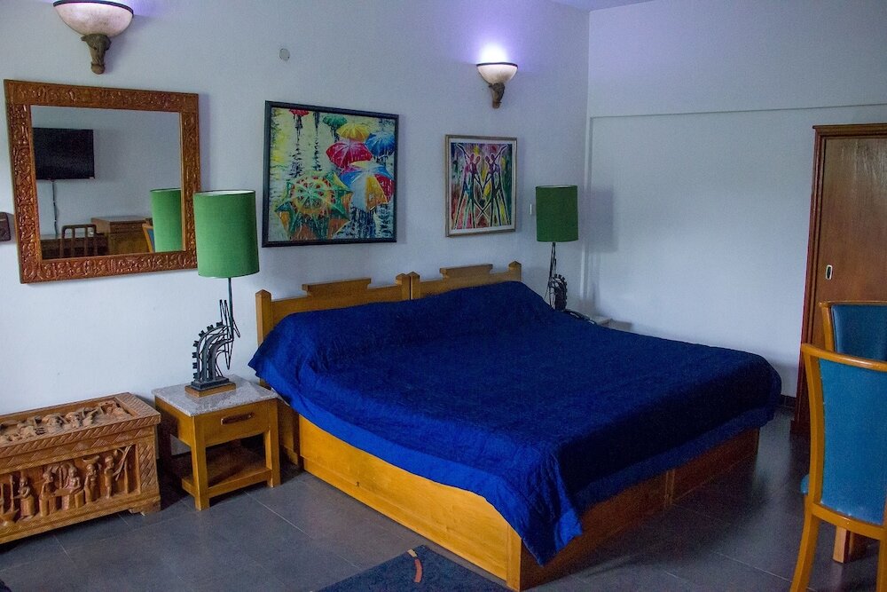 Фото Elliotnass Hotel