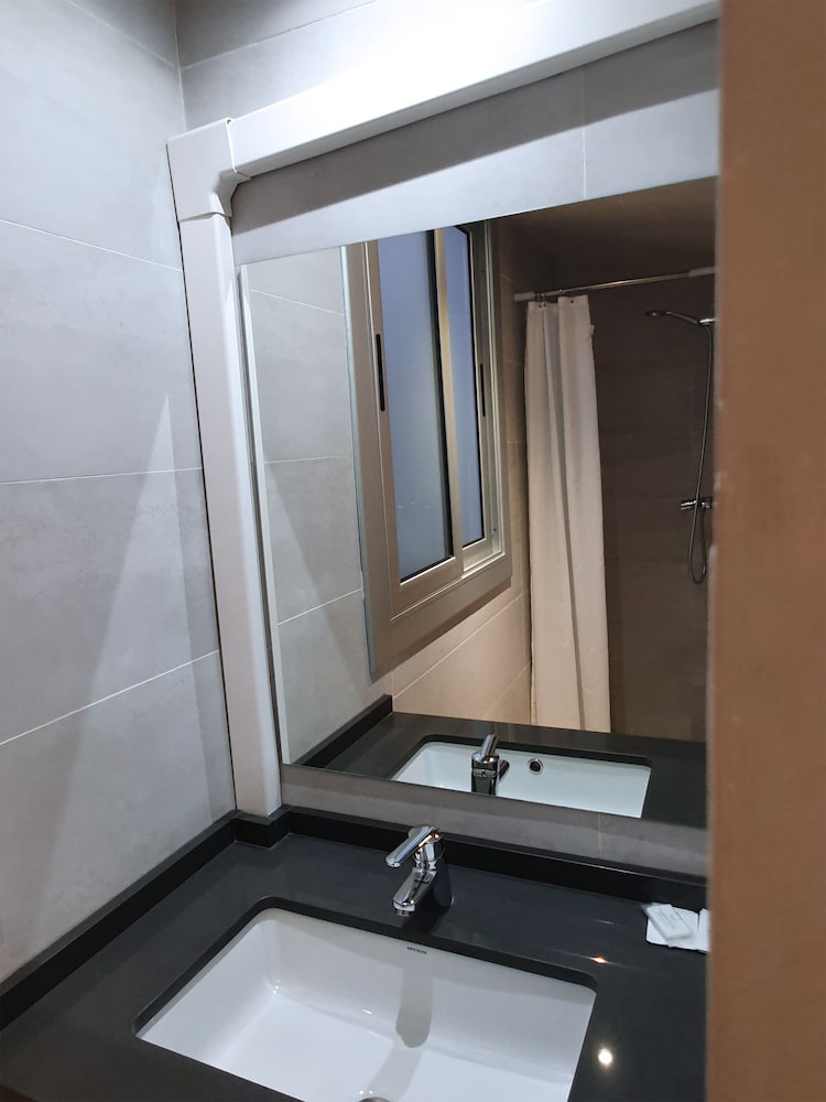 Фото Hostal Sant Ramón