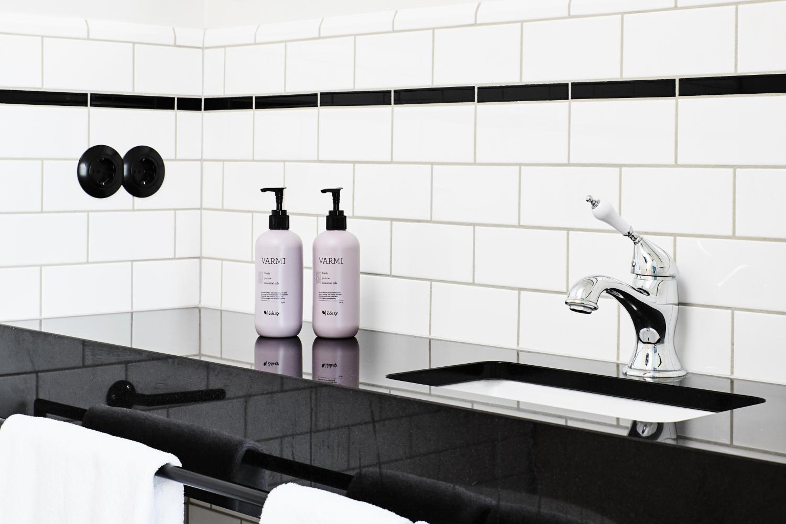 Фото Отель Kvosin Downtown