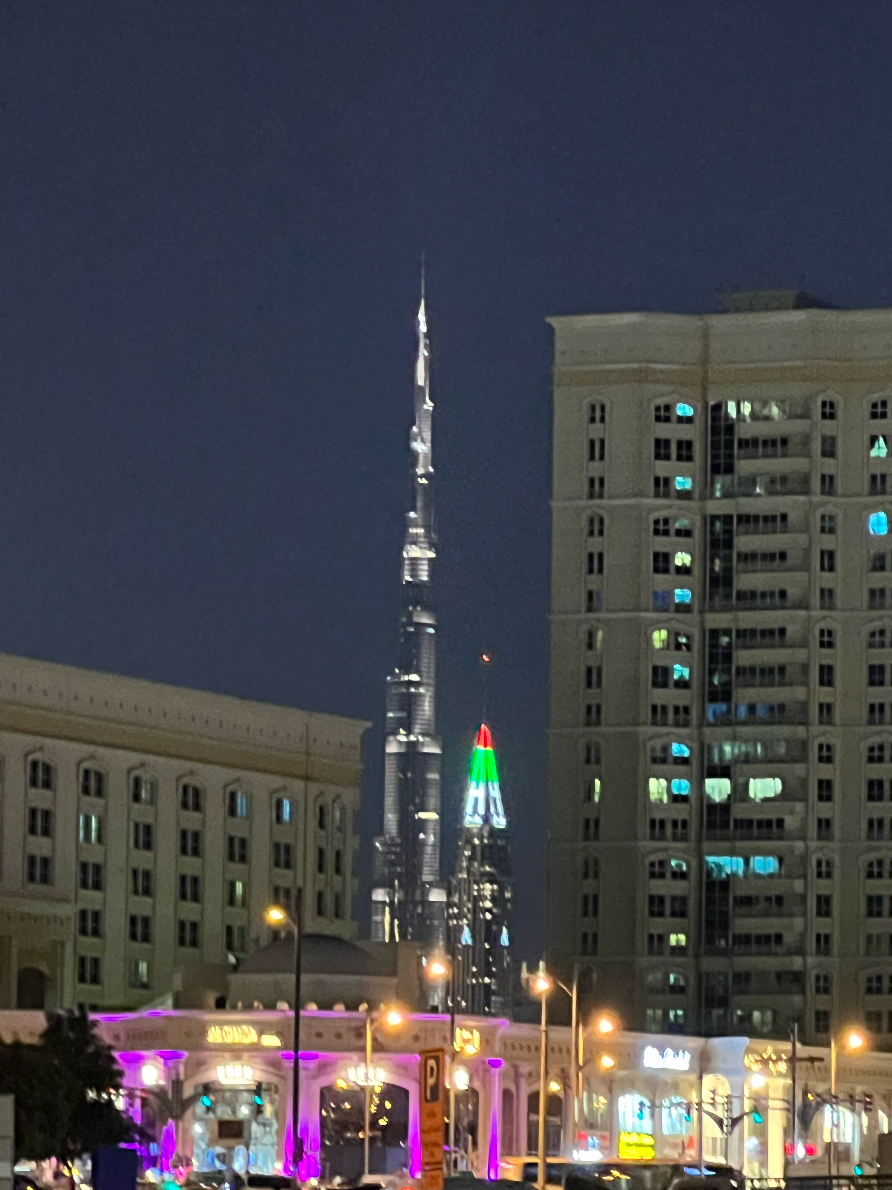 Фото Holiday Inn Express Dubai Jumeirah