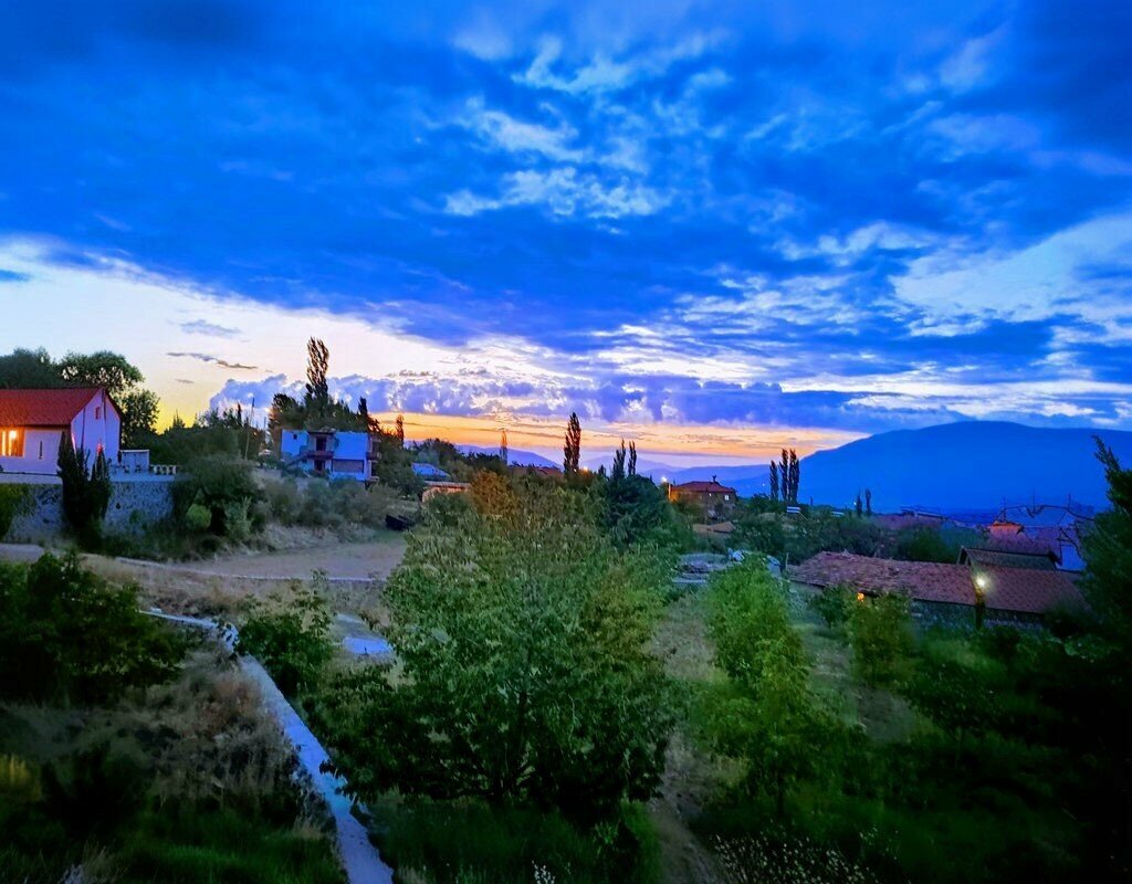 School Sogut Middle School, Dogansehir, photo
