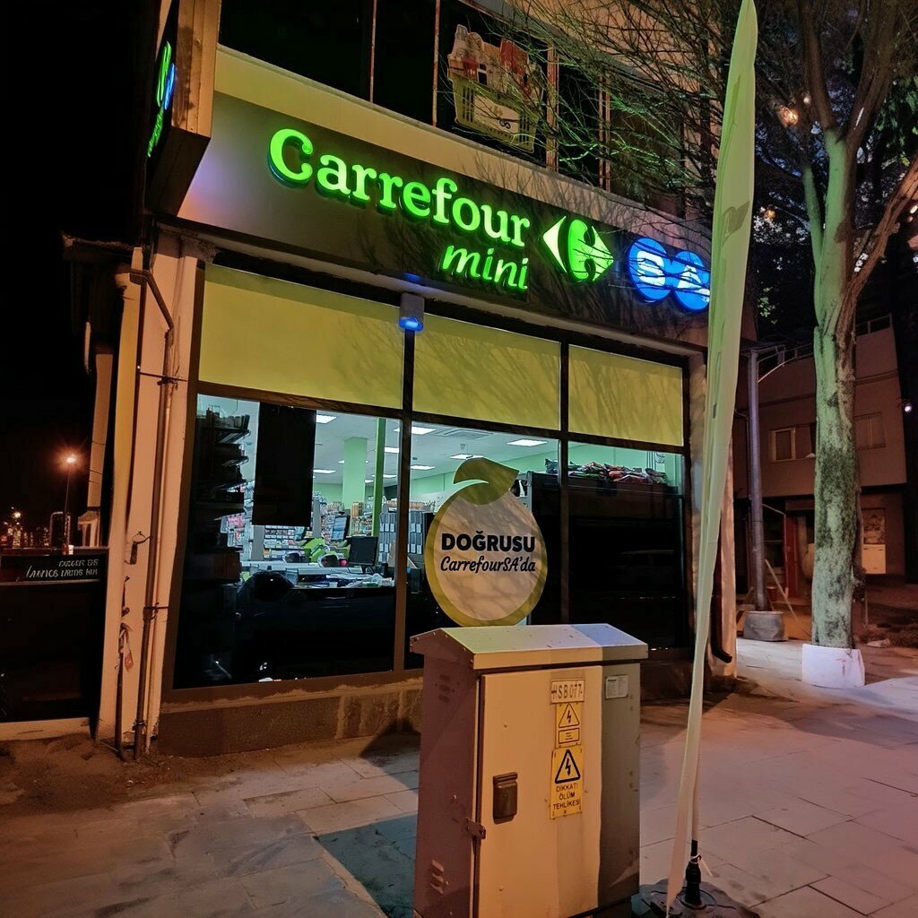 Supermarket CarrefourSA, Pinarbasi, photo