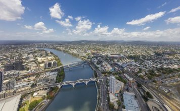 Фото Meriton Suites Herschel Street