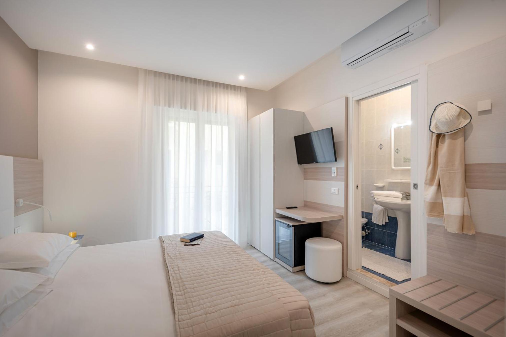 Фото Hotel Miramare