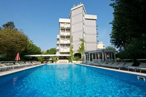 Внешний вид отеля Hotel President Cattolica в Каттолике, фото 1