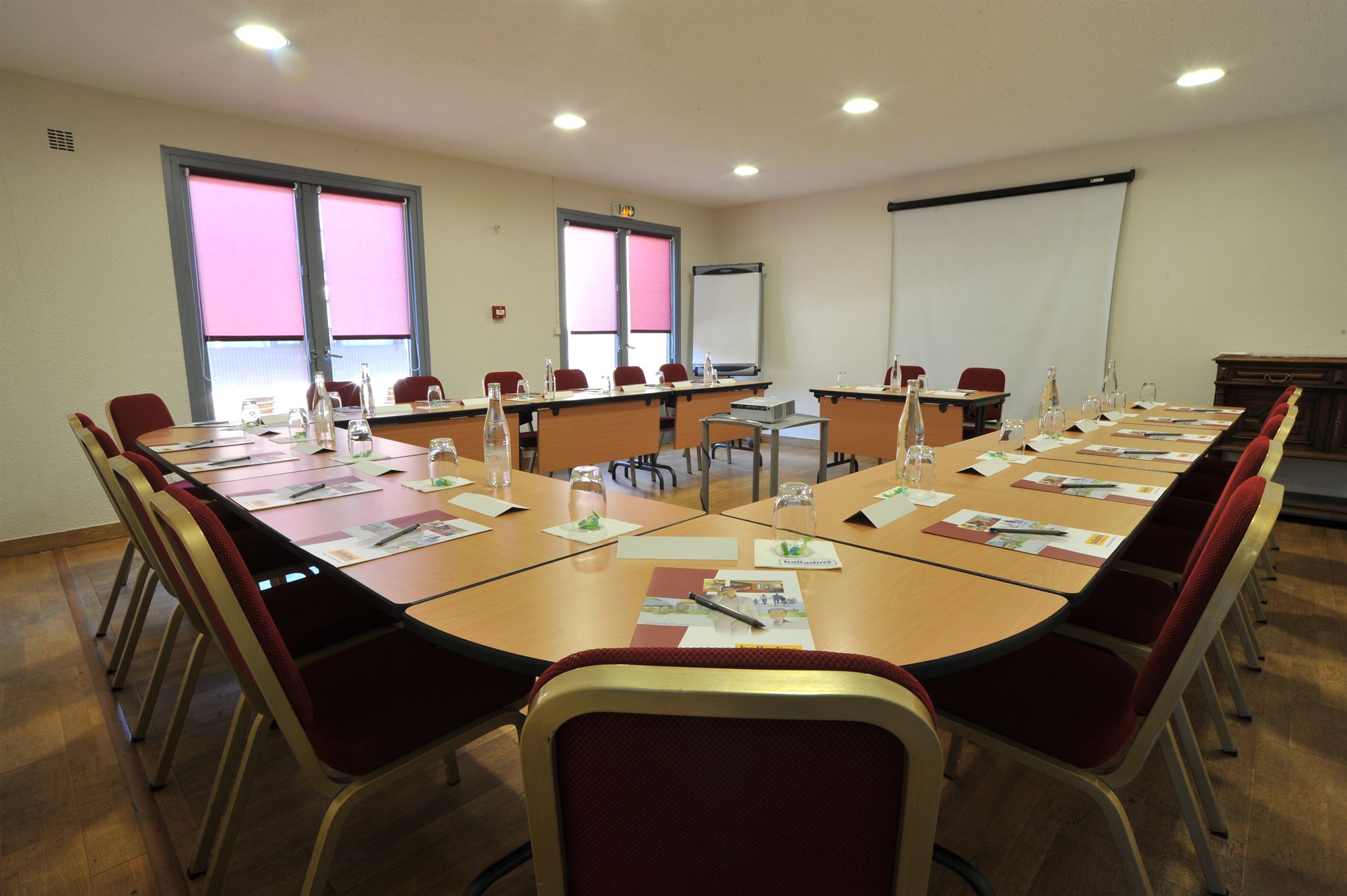 Фото Kyriad Bordeaux - Mérignac Aéroport