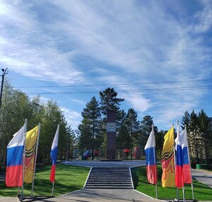 Мемориал павшим героям (Yamalo-Nenets Autonomous Area, Gubkinskiy, mikrorayon Purpe, territoriya Purpe-1, Yasny pereulok), monument, memorial