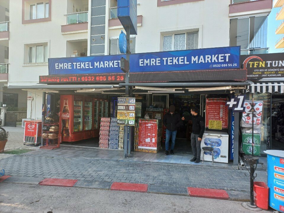 Alcoholic beverages Emre Liquor Market, Izmir, photo