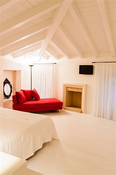 Фото Casa Fola - City Centre Rooms