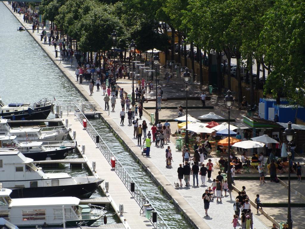 Фото Holiday Inn Express Paris - Canal de la Villette