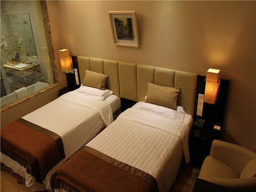 Фото Ac Embassy Hotel