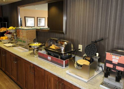 Фото Comfort Inn & Suites Market - Airport