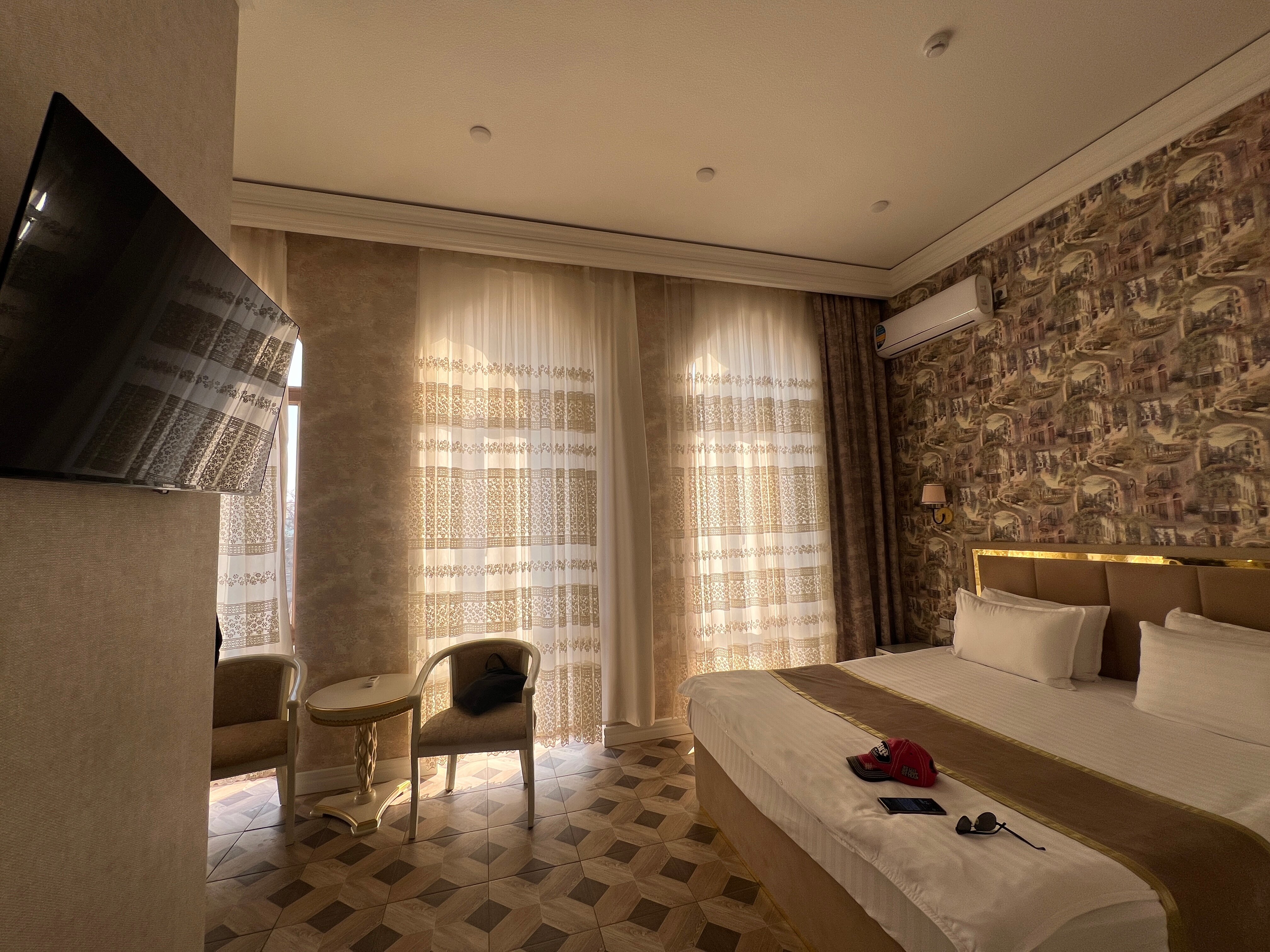 Фото Ayniy Hotel