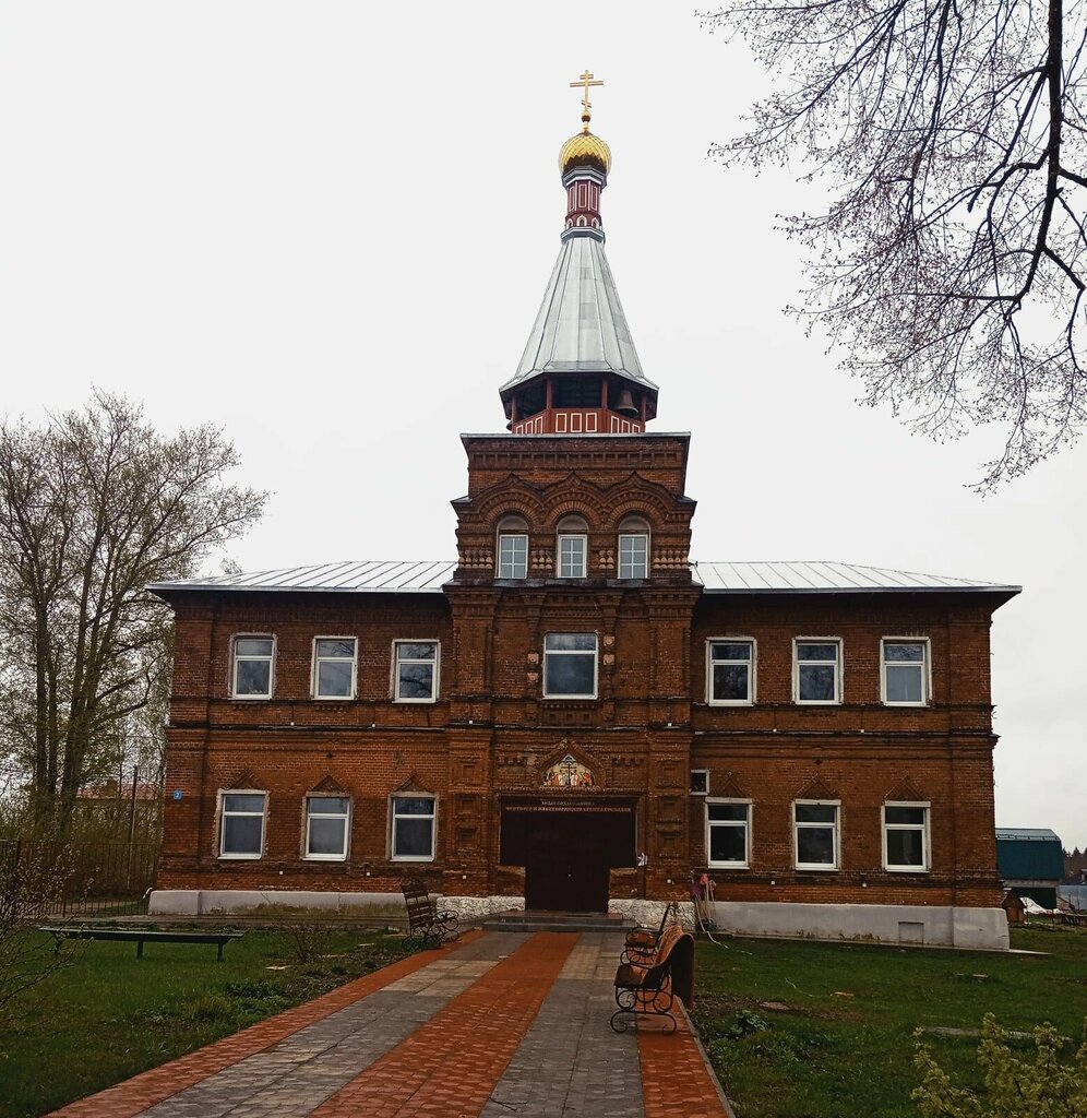 كنيسة أرثوذكسية Tserkov Vozdvizheniya Chestnogo Kresta Gospodnya V Misheronskom ، موسكو ومحافظة موسكو، صورة