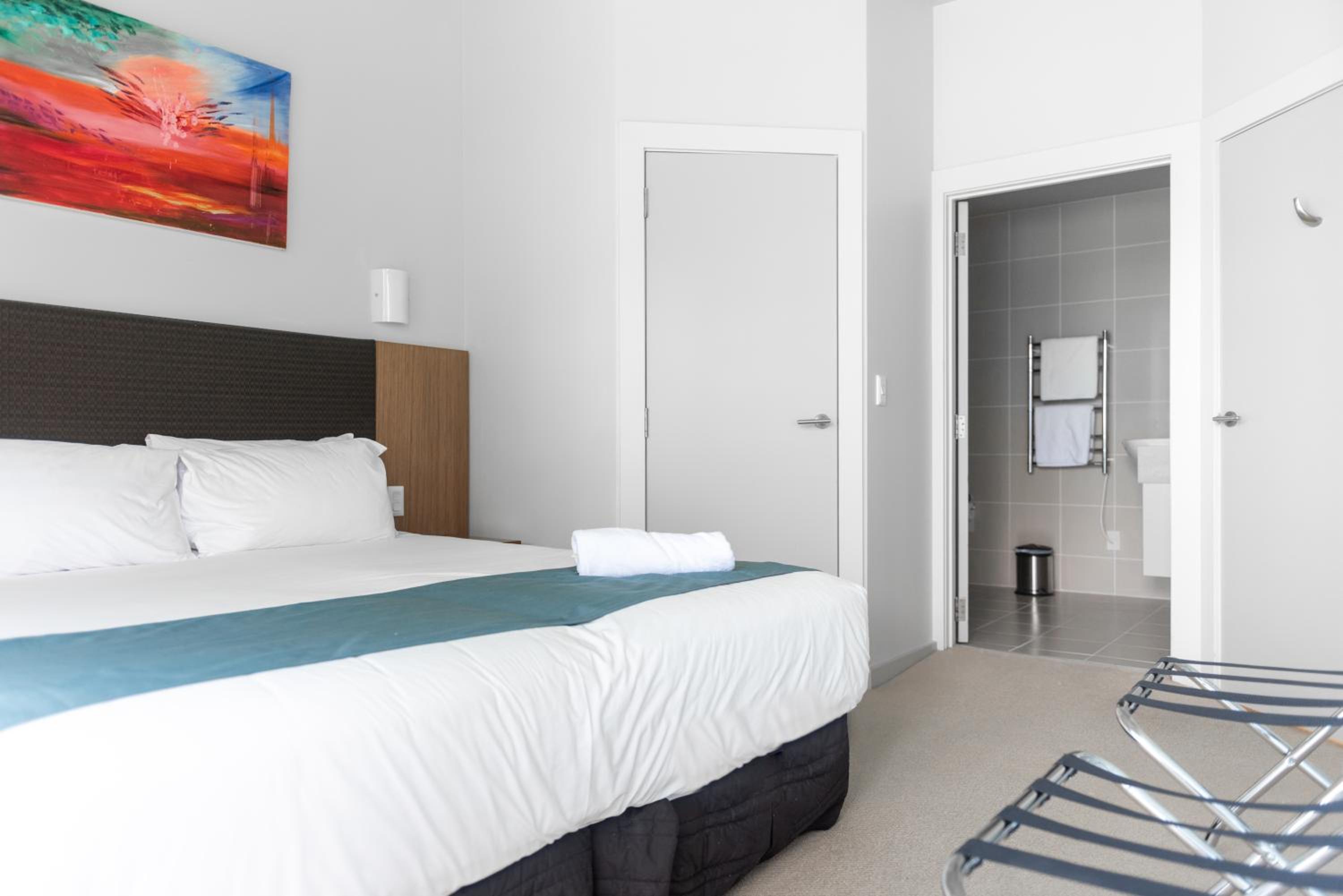 Фото Ocean Breeze Hotel