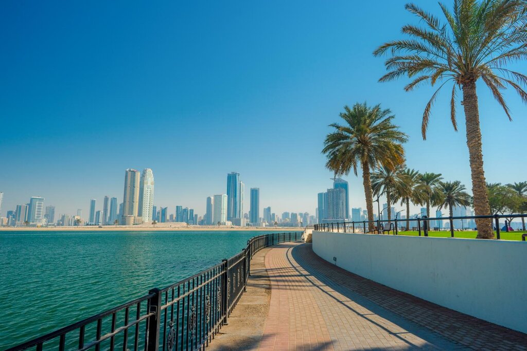 Hotel Movenpick Hotel Apartments Al Mamzar Dubai, Dubai, photo