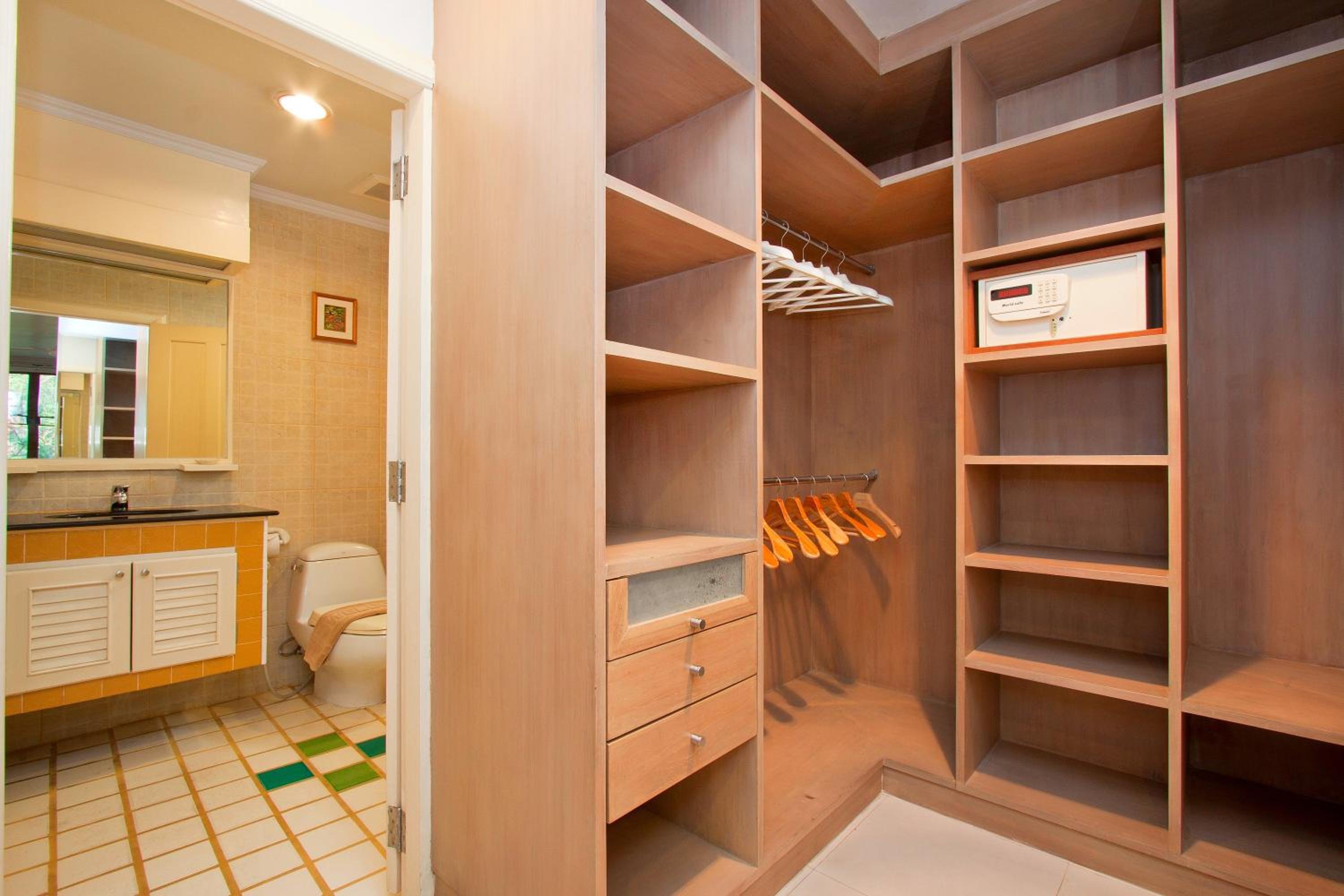 Фото Argyle Apartments Pattaya