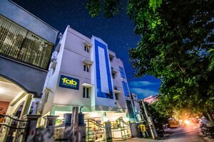 Гостиница Fabhotel Aditya Yatri Nivas