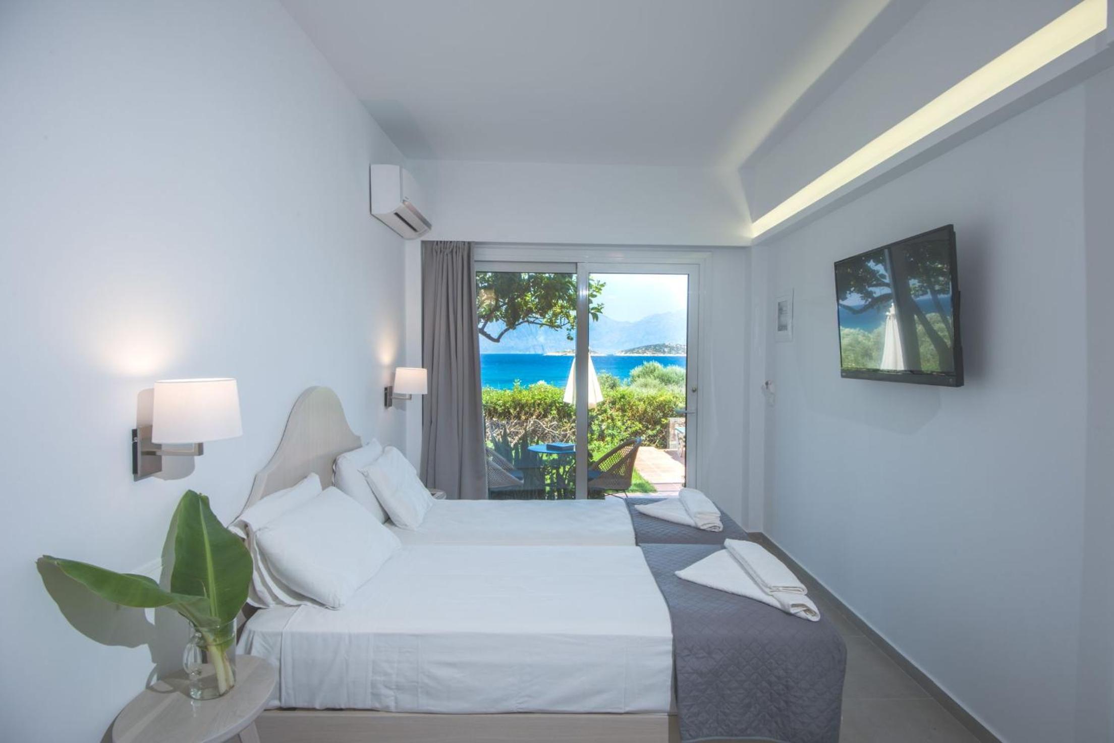 Фото Mirabella Apartments