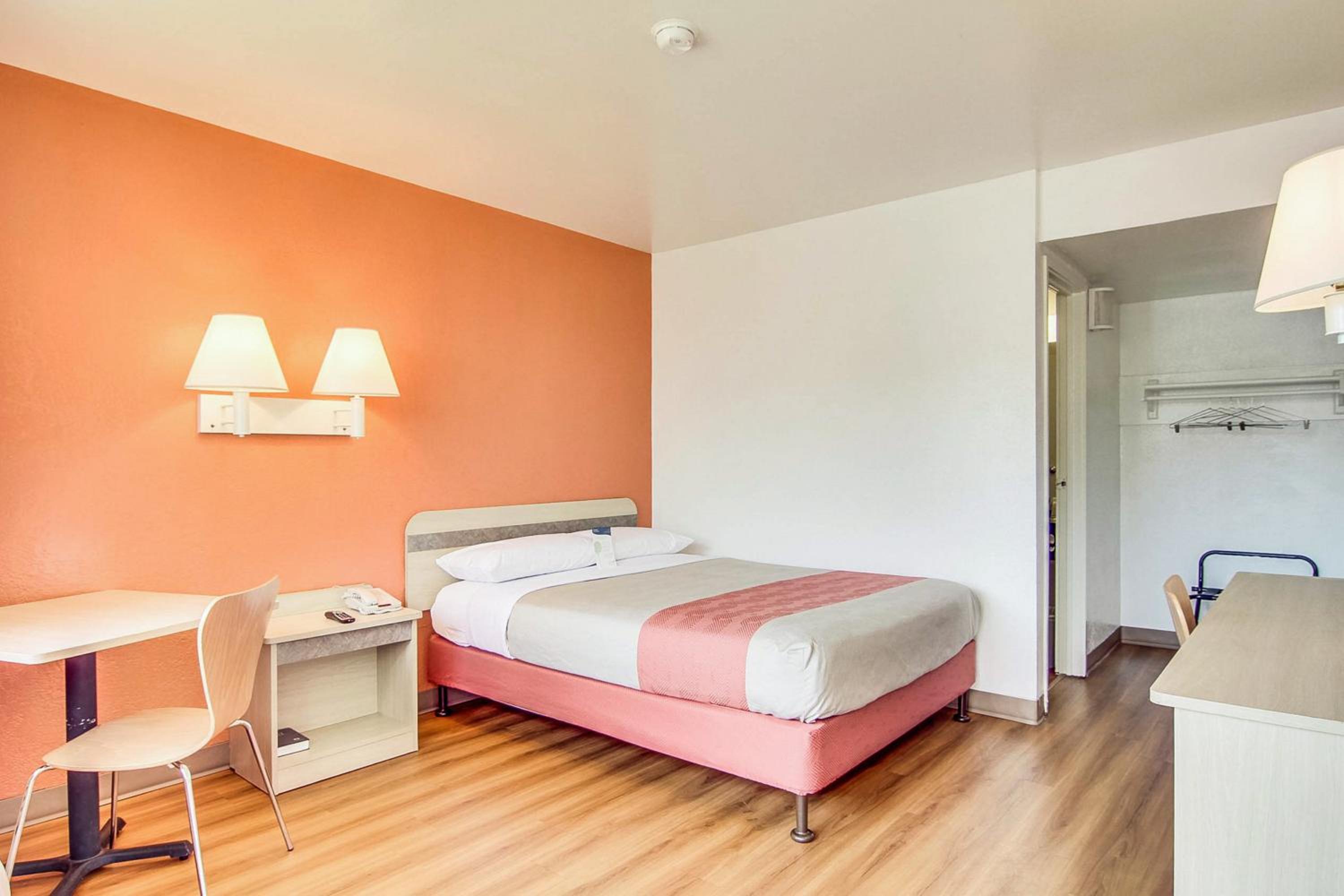 Фото Motel 6 Jacksonville, Fl - Orange Park