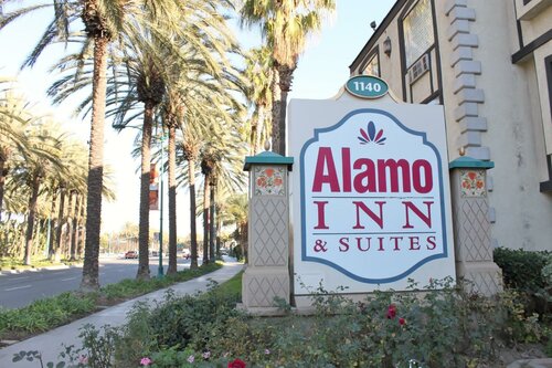 Гостиница Alamo Inn & Suites в Анахайме