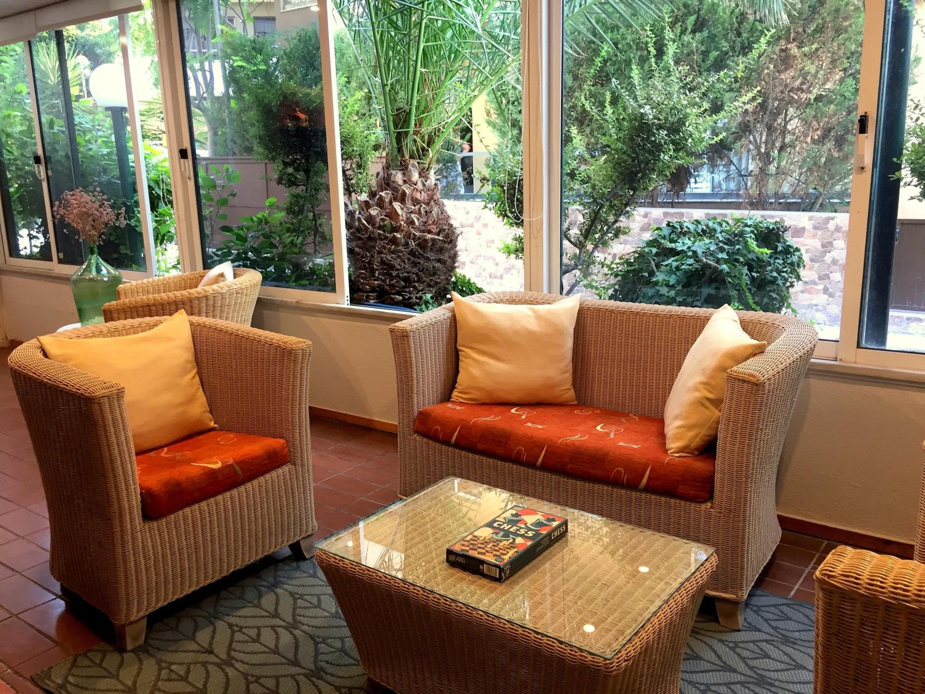 Фото Caravel Apartment Hotel