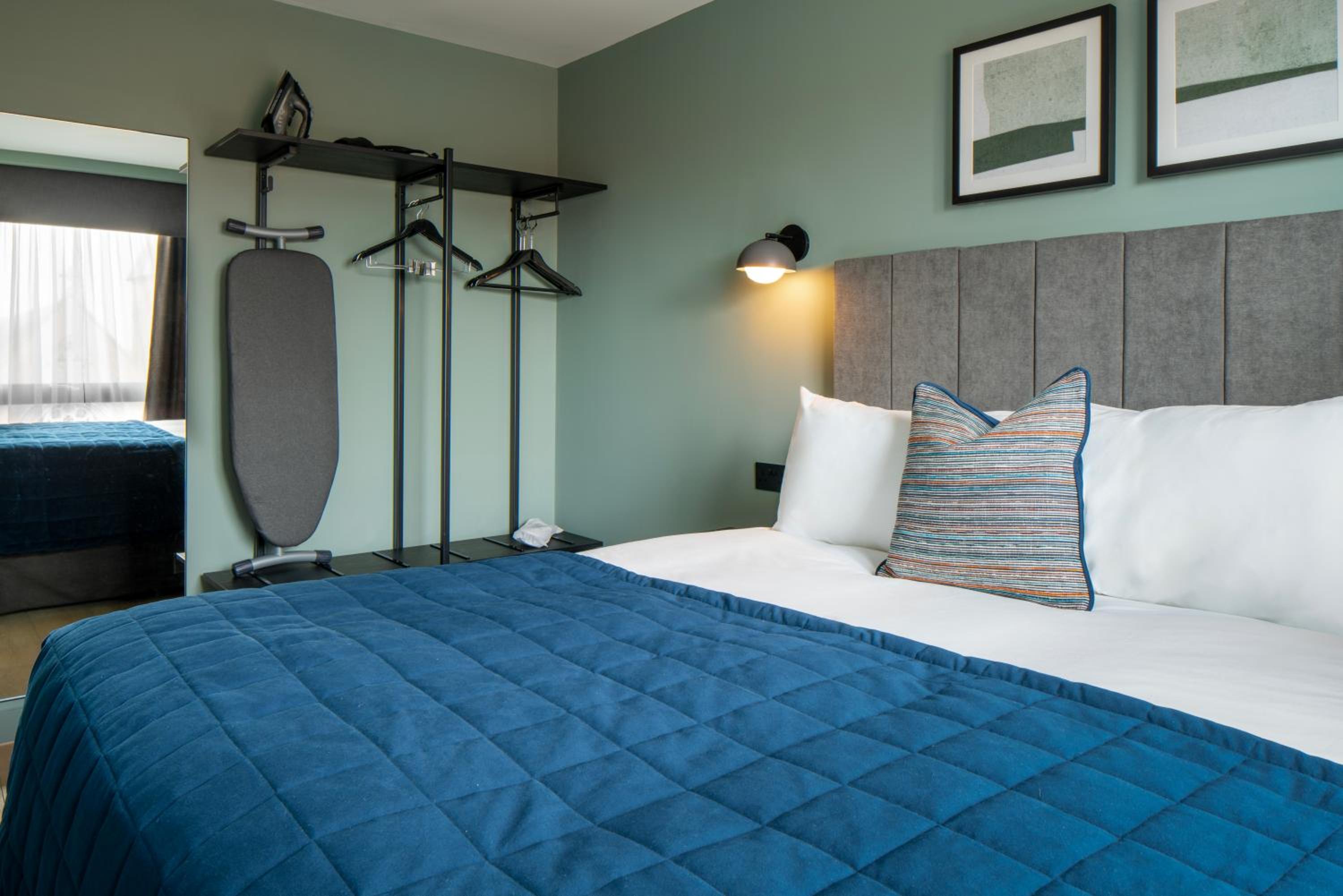 Фото Aparthotel Birmingham