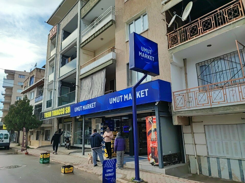 Alcoholic beverages Umut Market, Izmir, photo
