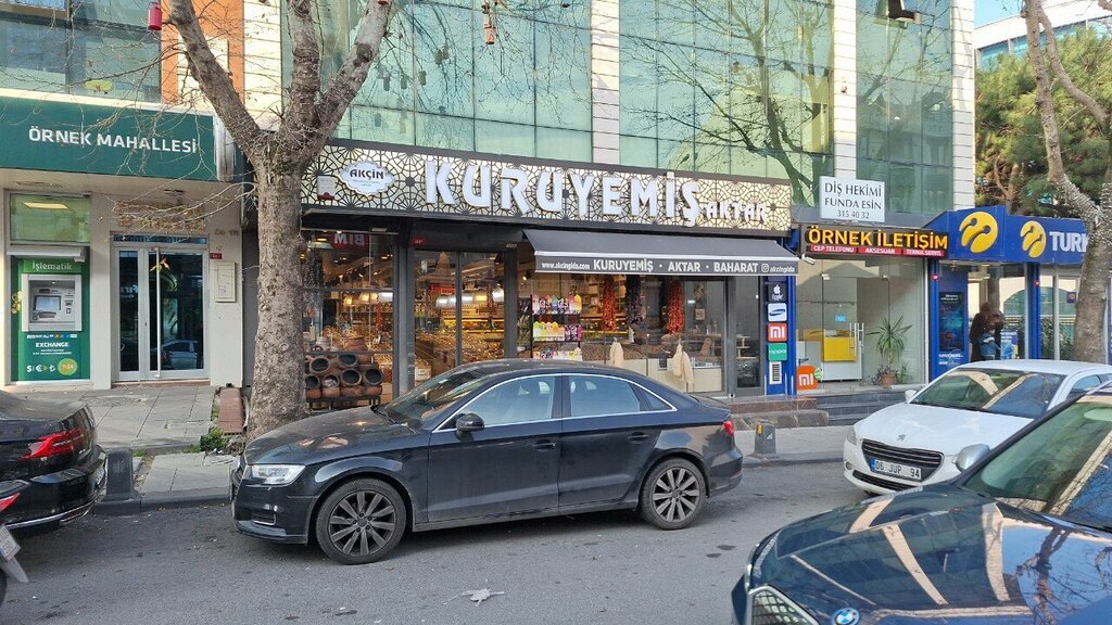 Phytoproducts, dietary supplements Akcin Nuts Herbalist, Istanbul, photo