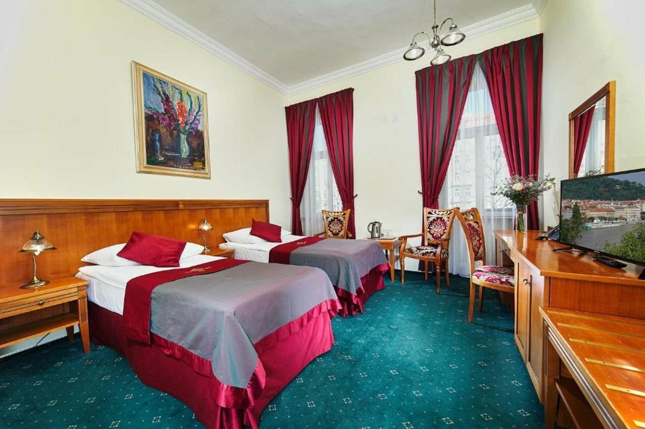 Фото Green Garden Hotel