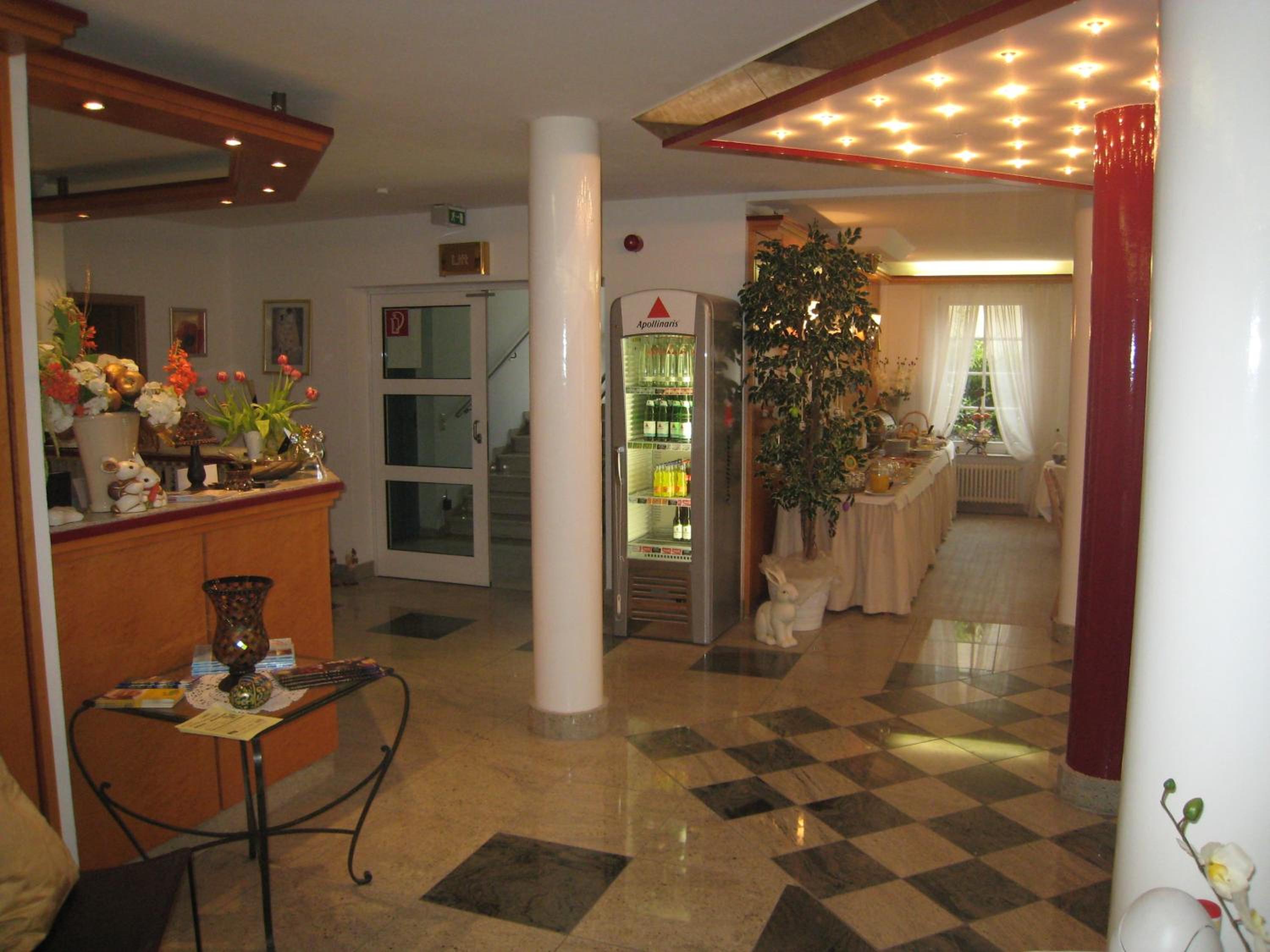 Фото отеля 3