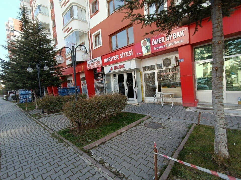 وجبات سريعة Famous Adiyaman Raw Meatball Restaurant Omer Aybak ، أنقرة، صورة