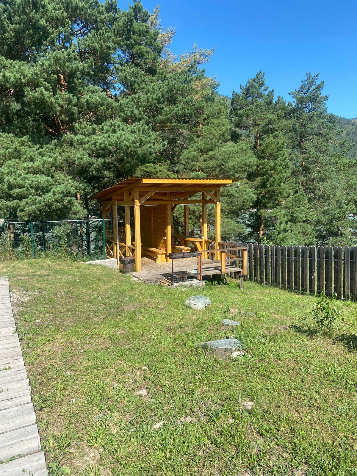 Фото Дом у реки