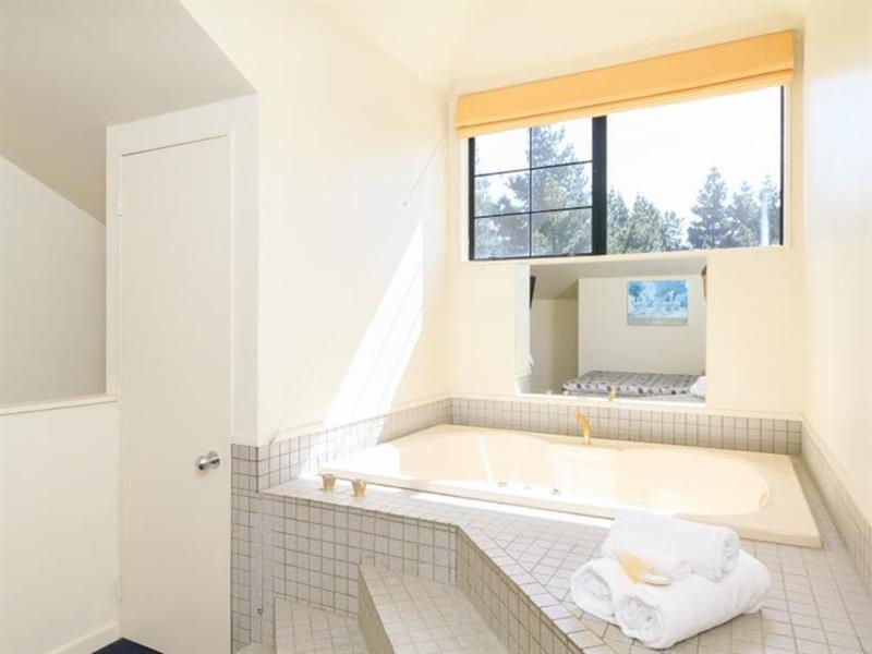 Фото Capital Gateway Motor Lodge