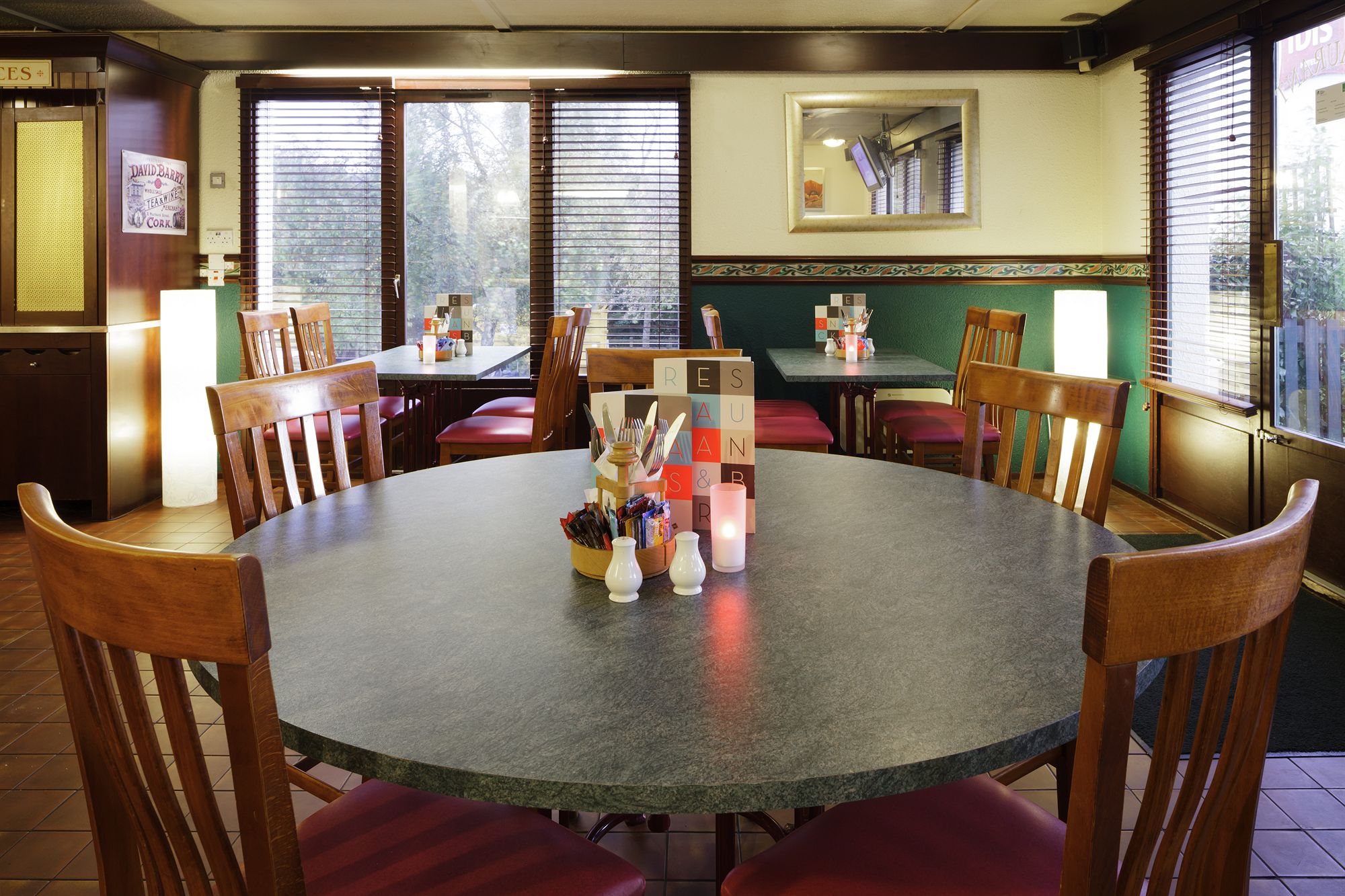 Фото Ibis Plymouth