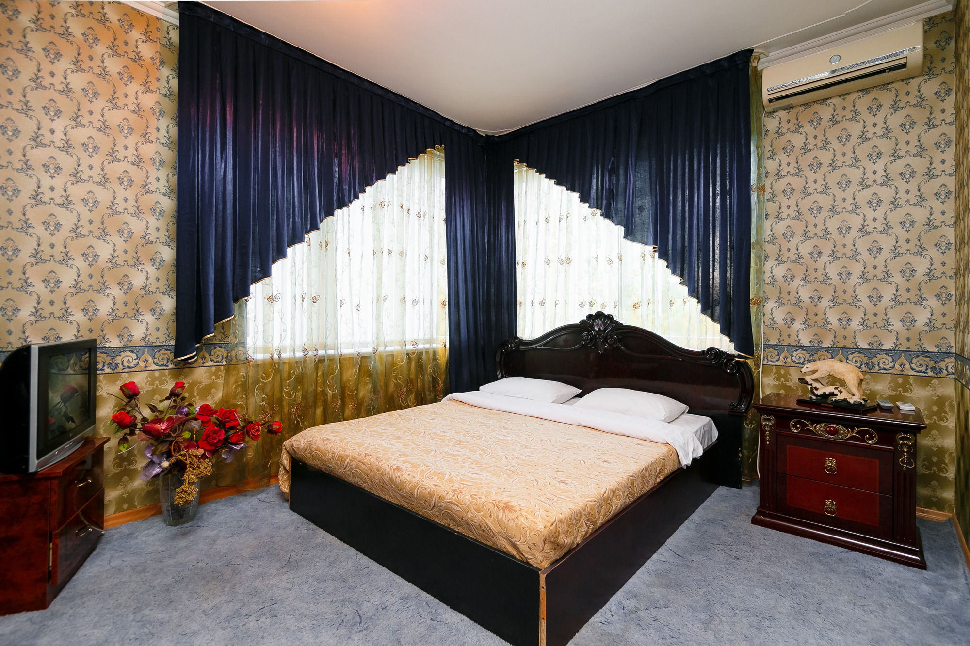 Фото Ezio Palace