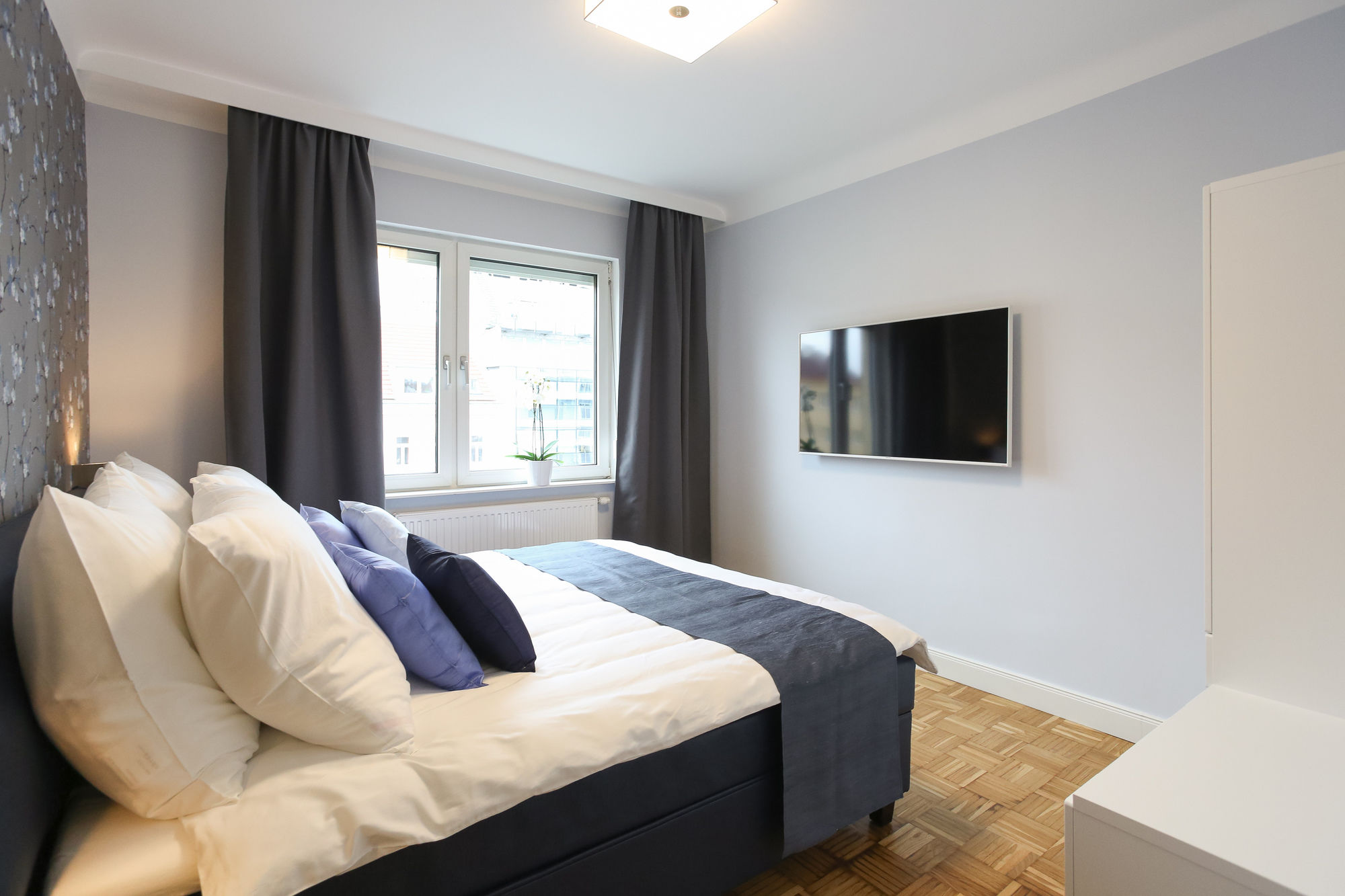 Фото Green Mango City Condo