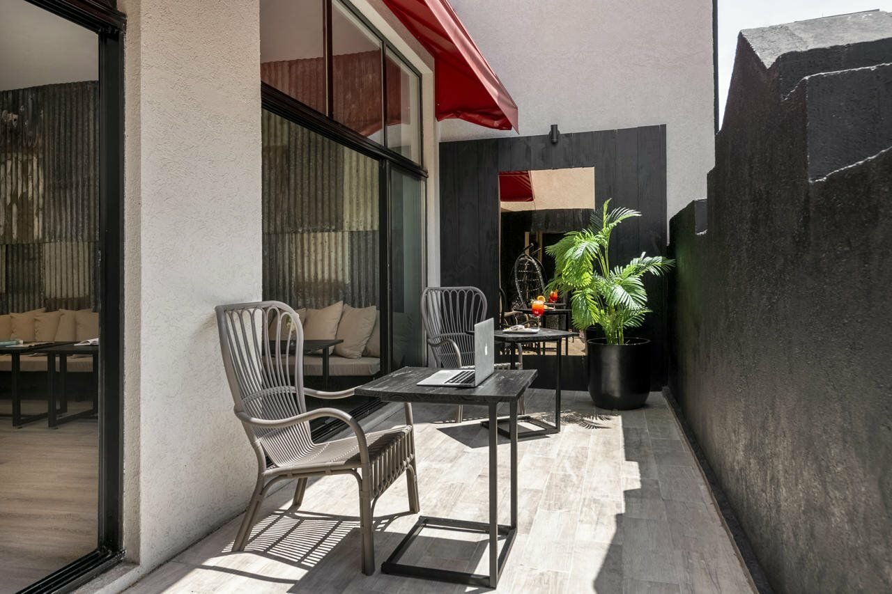 Фото Efe Hotel & Cowork