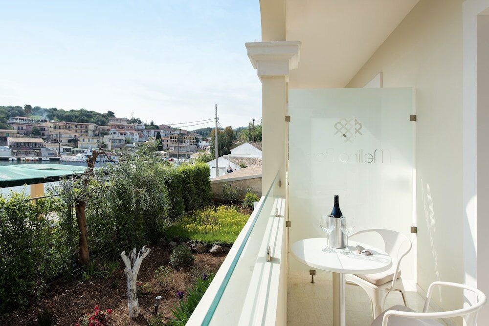 Фото Melina Bay Boutique Hotel