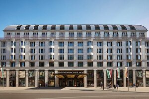 Гостиница Breidenbacher Hof