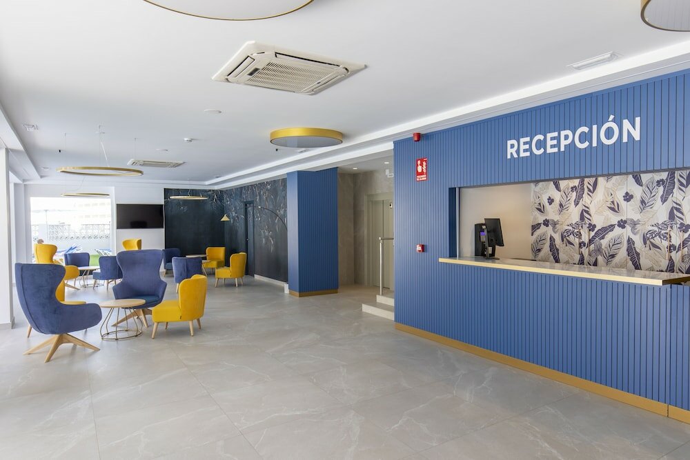 Фото Aparthotel Bcl Levante Beach