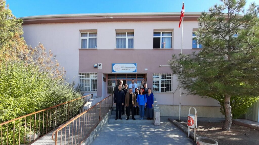 School Muzaffer Mermer Middle School, Kirsehir, photo