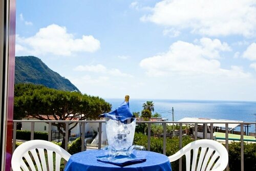 Внешний вид отеля Hotel Costa Citara в Форио, фото 3