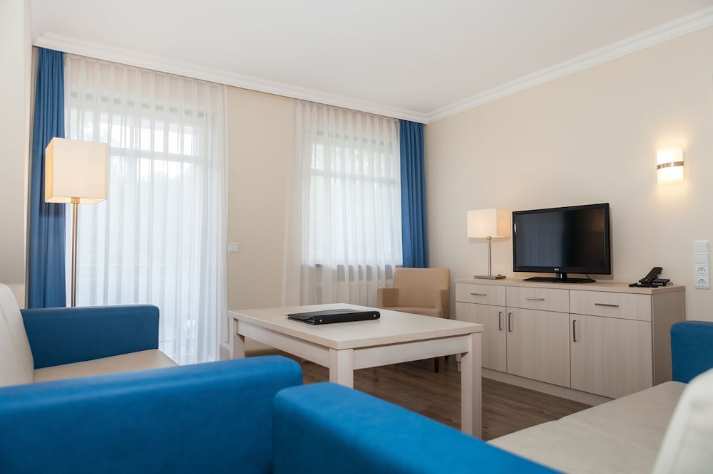 Фото Hotel Vier Jahreszeiten Kühlungsborn