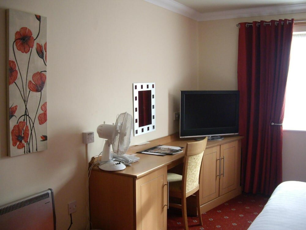 Фото The Corn Mill Lodge Hotel