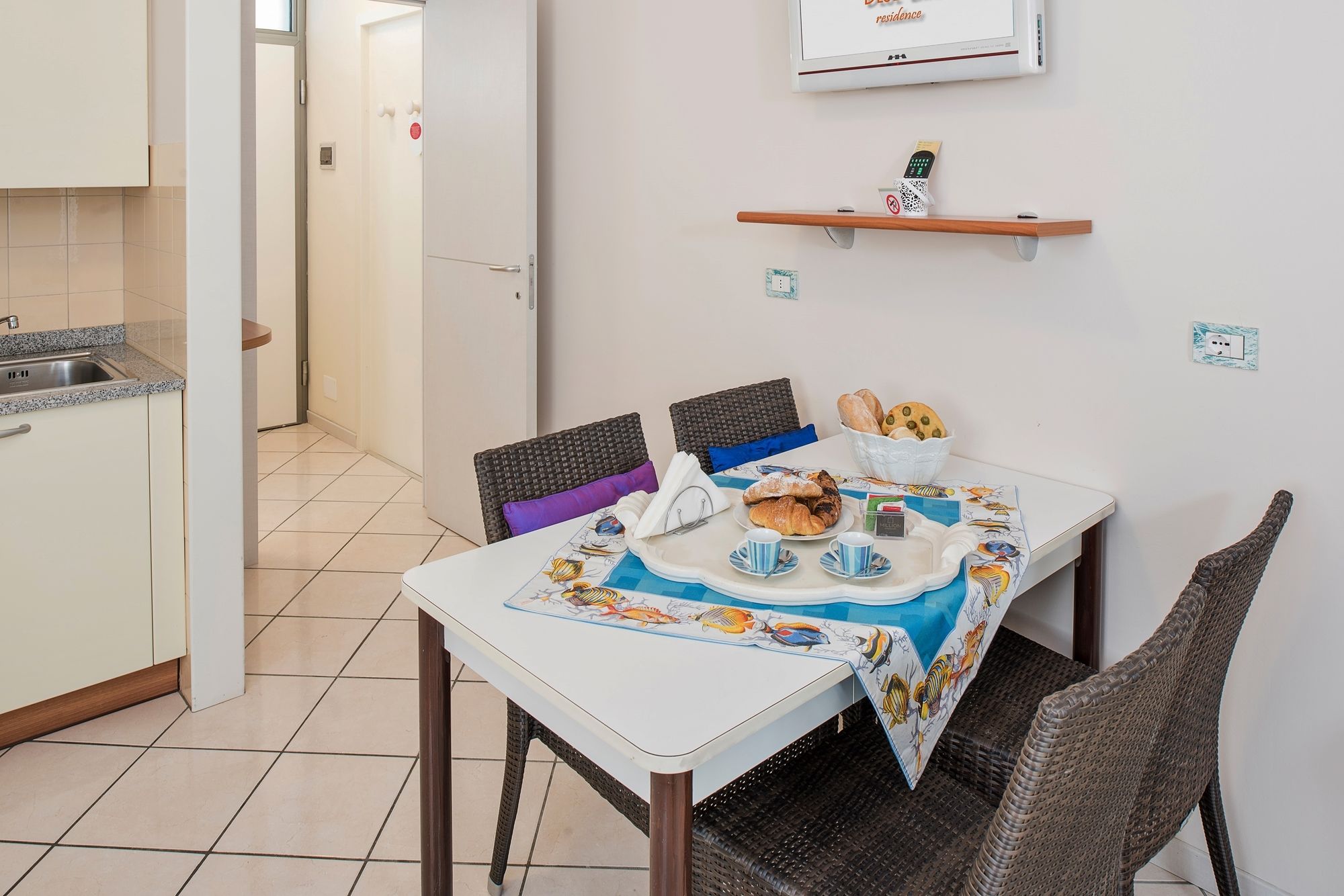 Фото Blue Lake Residence