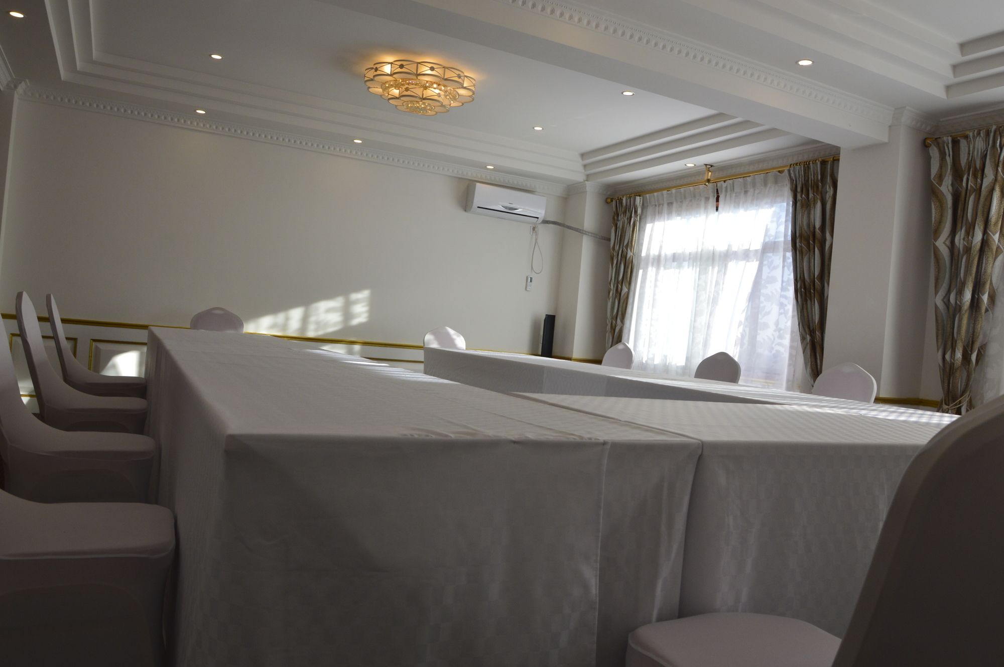 Фото Asia and Africa Hotel