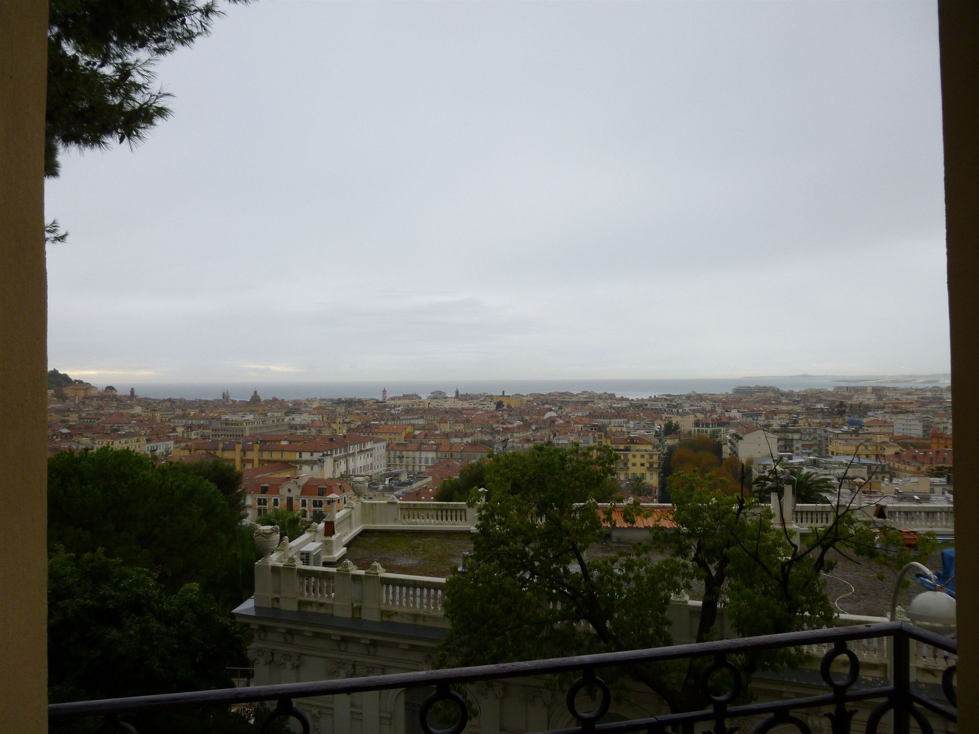 Фото Hôtel Petit Palais
