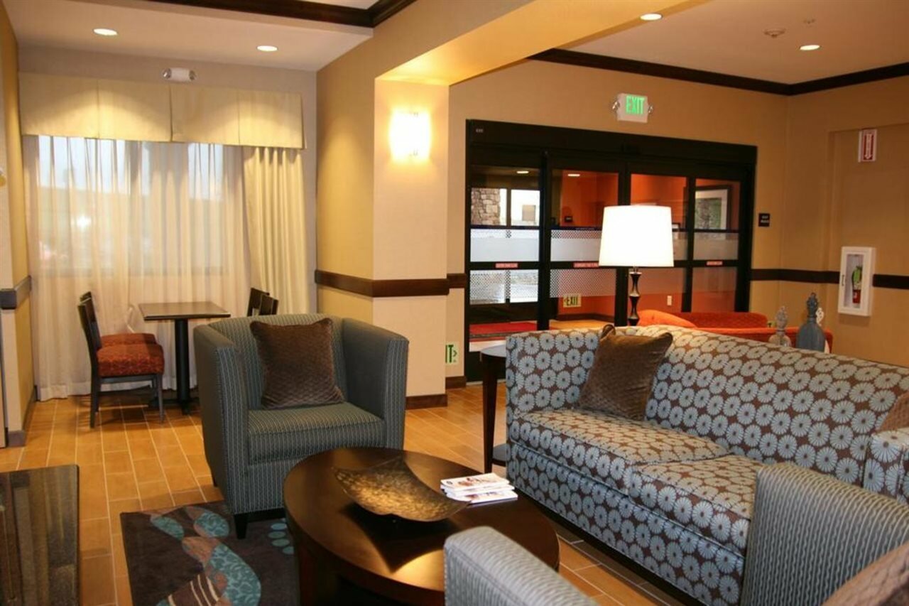 Фото Hampton Inn & Suites Folsom