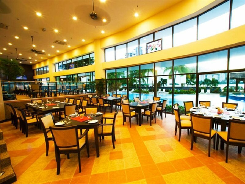 Фото Flamingo Hotel by The Beach